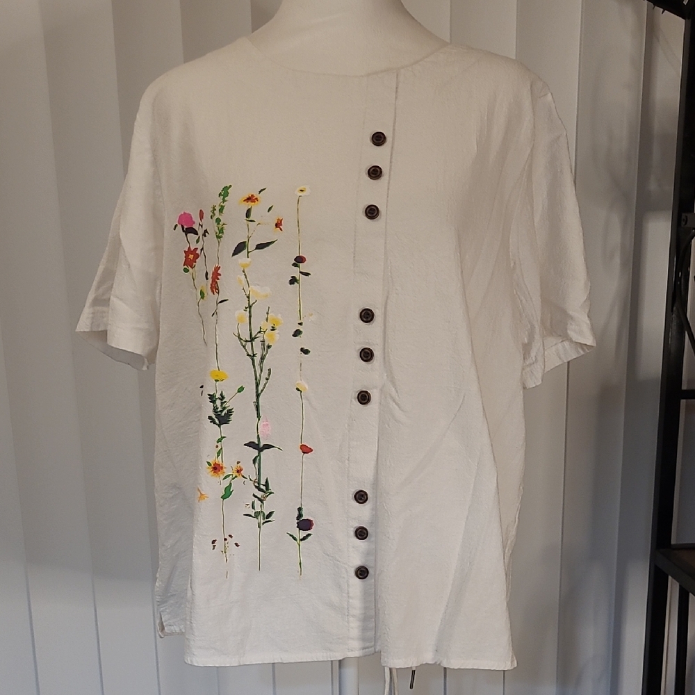 Cellabie Floral Embroidered White Top